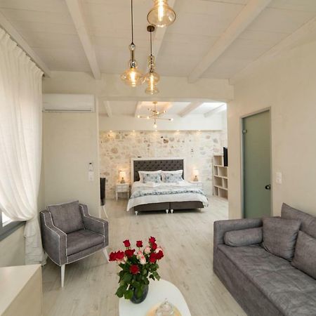 Jacuzzi Suite In The Heart Of Oldtown Rethimno Eksteriør billede