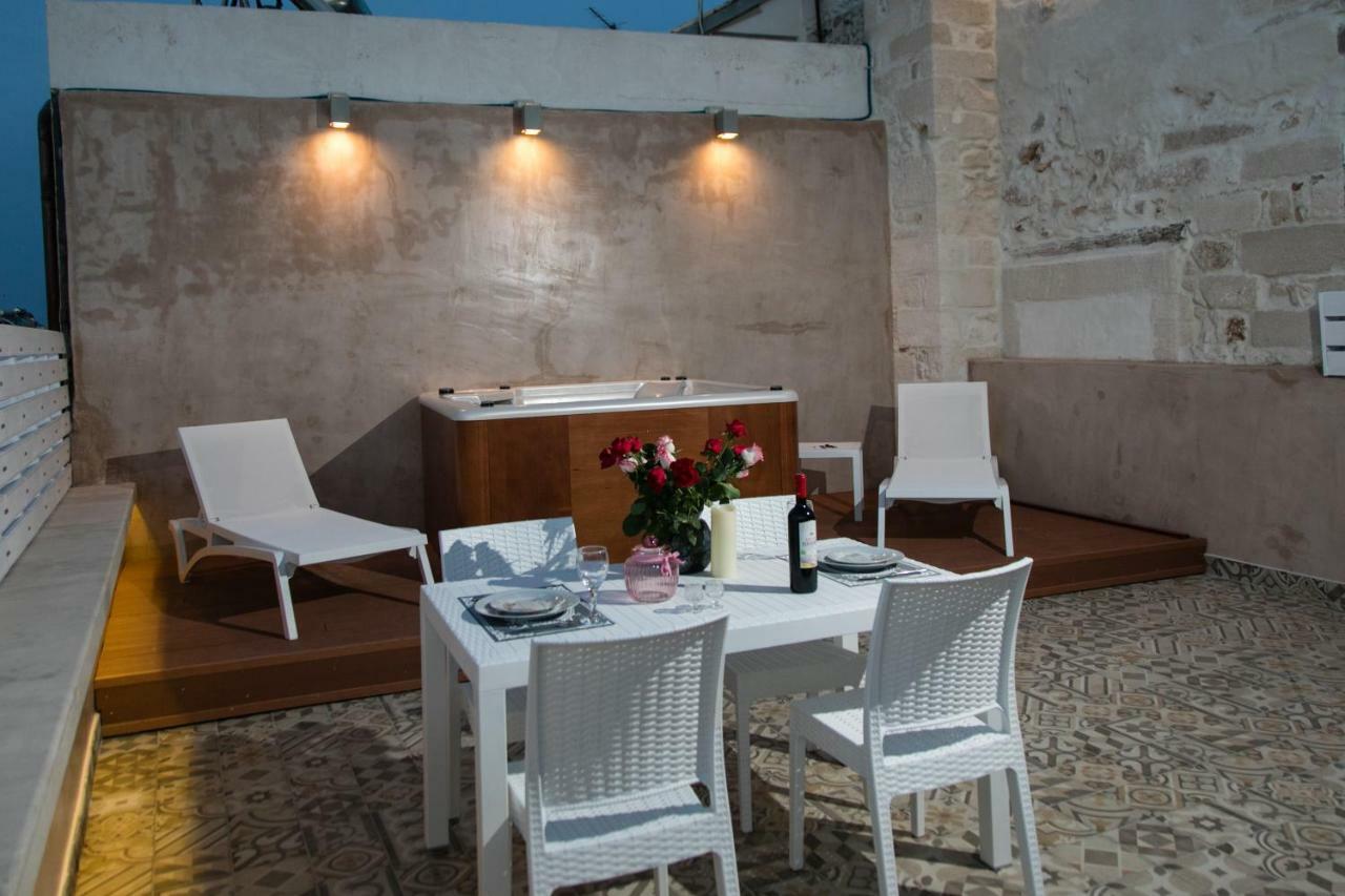 Jacuzzi Suite In The Heart Of Oldtown Rethimno Eksteriør billede