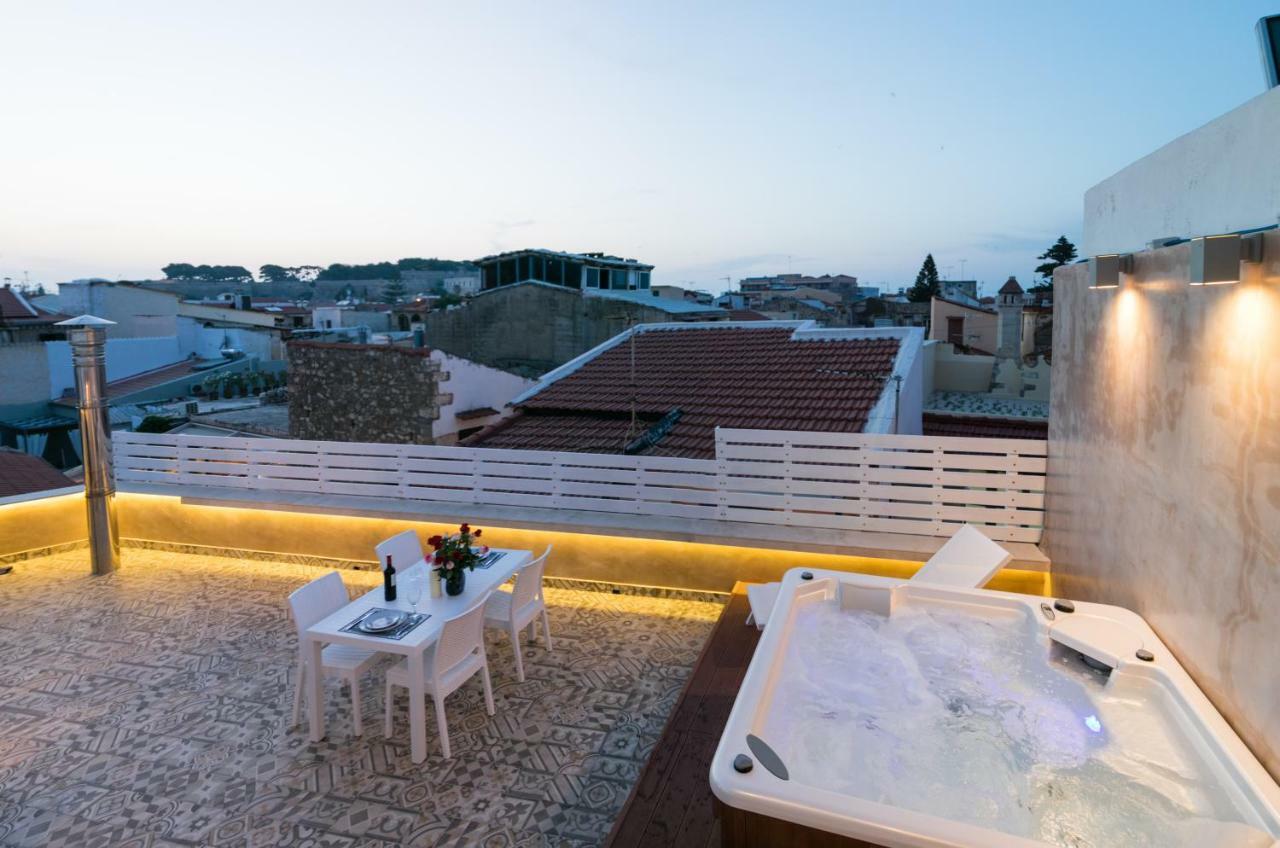 Jacuzzi Suite In The Heart Of Oldtown Rethimno Eksteriør billede