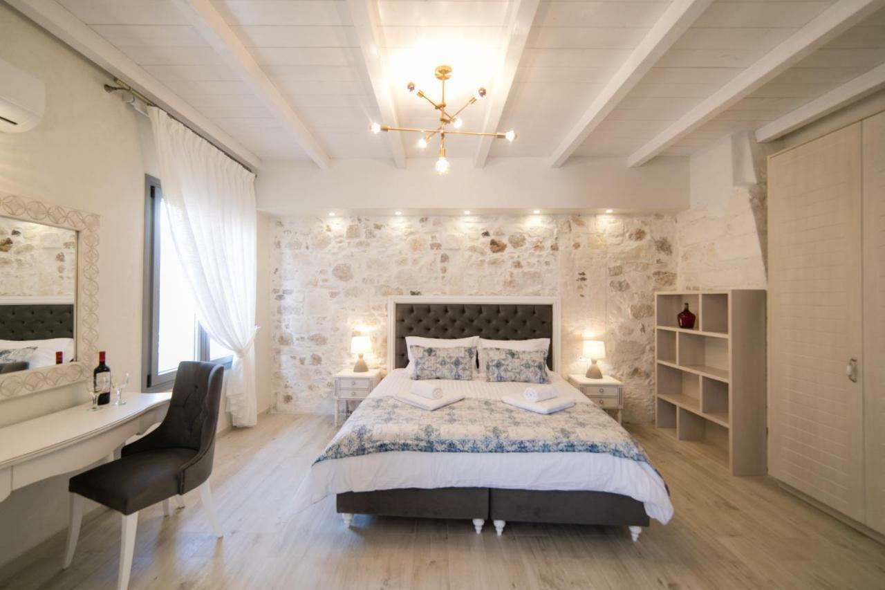 Jacuzzi Suite In The Heart Of Oldtown Rethimno Eksteriør billede