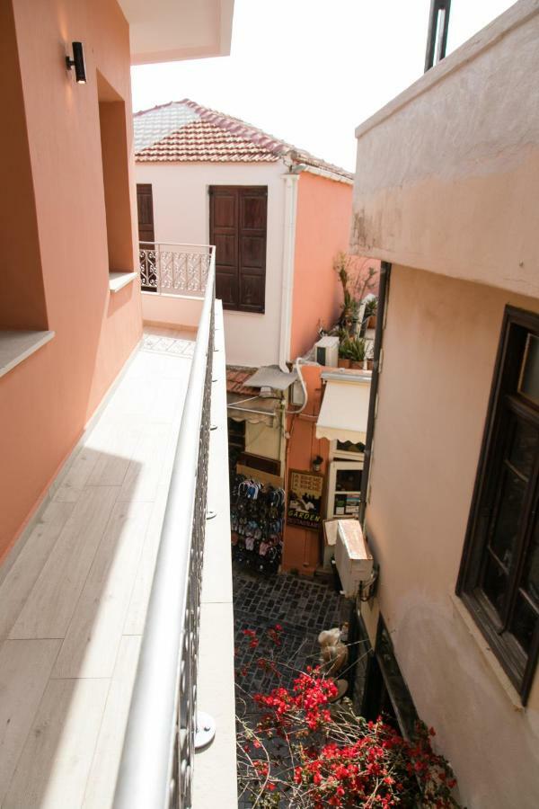 Jacuzzi Suite In The Heart Of Oldtown Rethimno Eksteriør billede